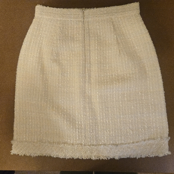 Nain Cream Bouclle Mini Skirt with Decorative Buttons - Picture 2 of 3